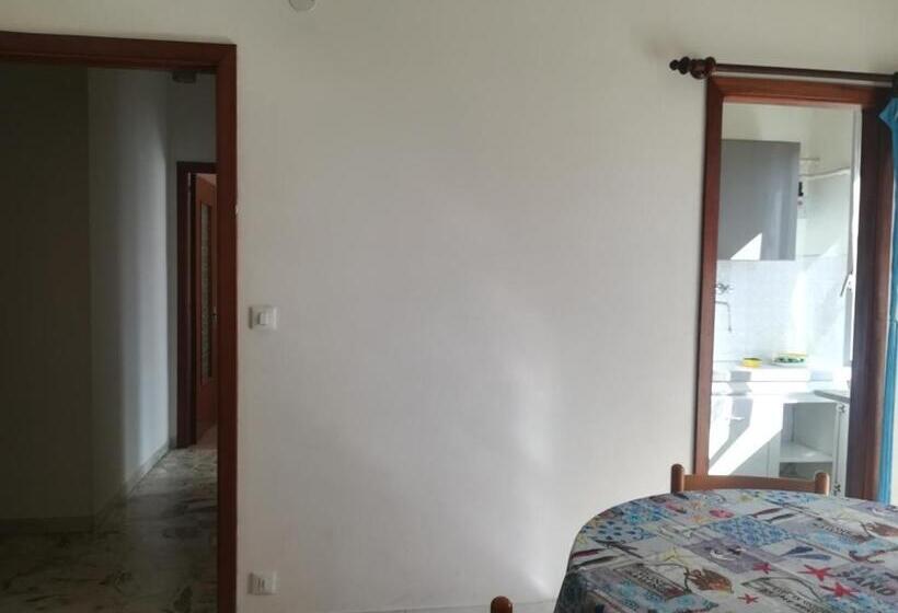 Residence Villa Carmen Fronte Mare A 50 Mt