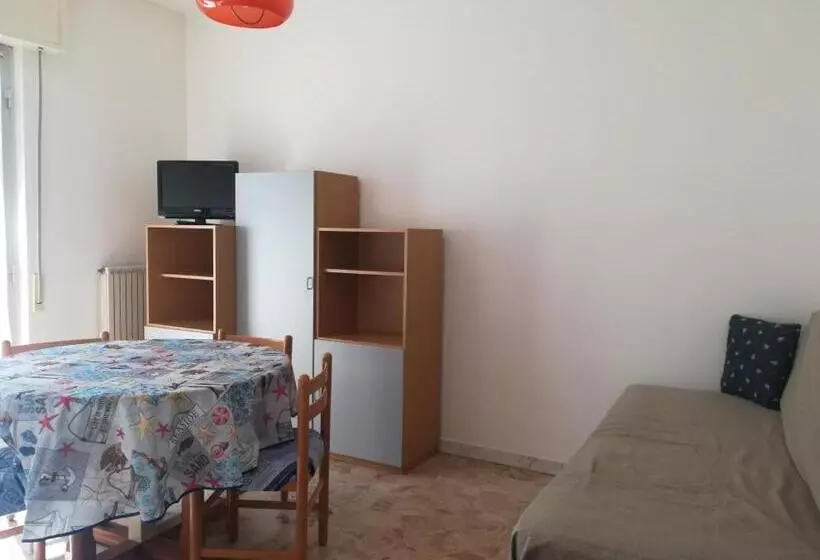 Residence Villa Carmen Fronte Mare A 50 Mt