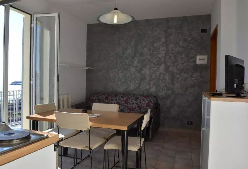 Residence Villa Carmen Fronte Mare A 50 Mt