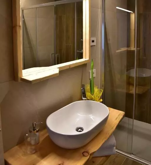 B&b Al Lupo Solitario