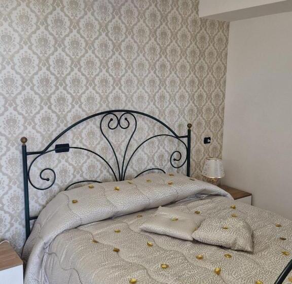 تختخواب و صبحانه Parthenope