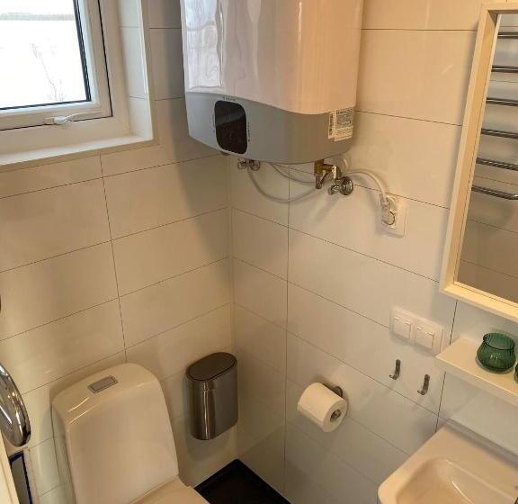 تختخواب و صبحانه Ugla Gistihús