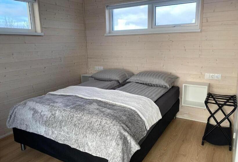 تختخواب و صبحانه Ugla Gistihús