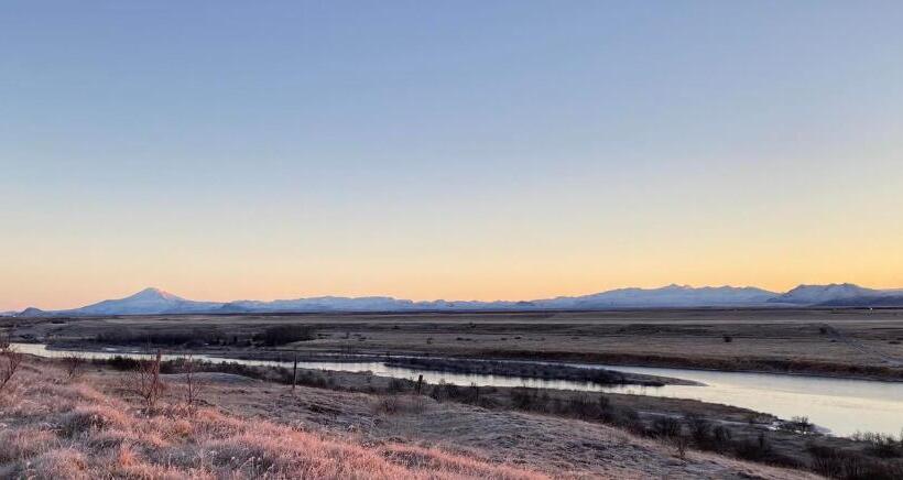 تختخواب و صبحانه Ugla Gistihús