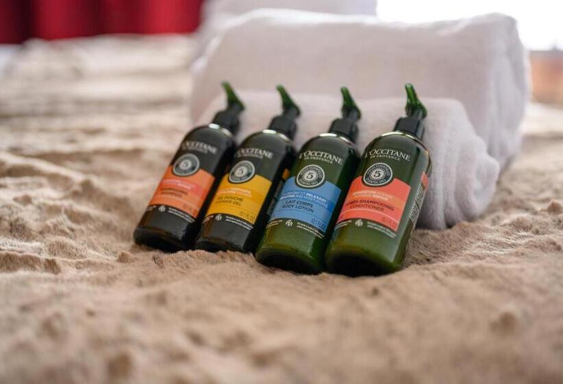 Chalet Hotel La Corniche