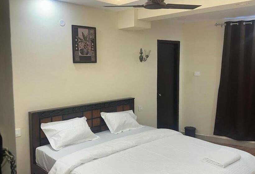 فندق Brown Berry Inn