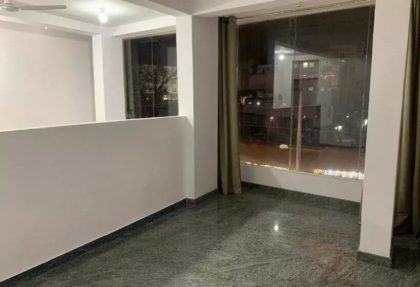 Hotelli Comfort Stay Inn