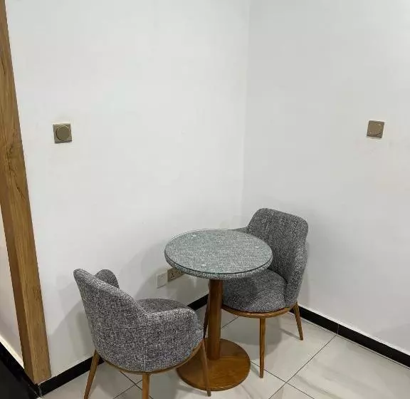 ホテル Empress Guest House