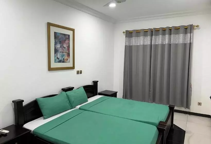 ホテル Empress Guest House