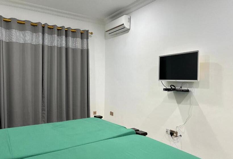 فندق Empress Guest House