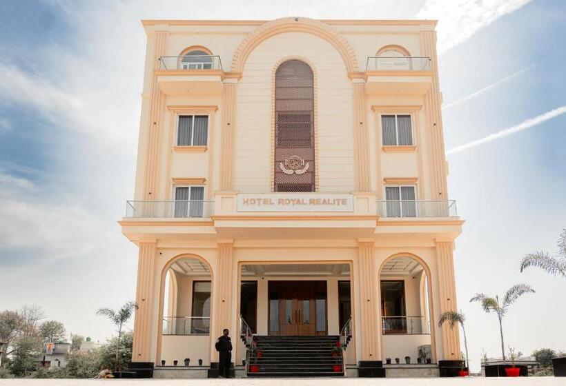 בית מלון כפרי Royal Realite
