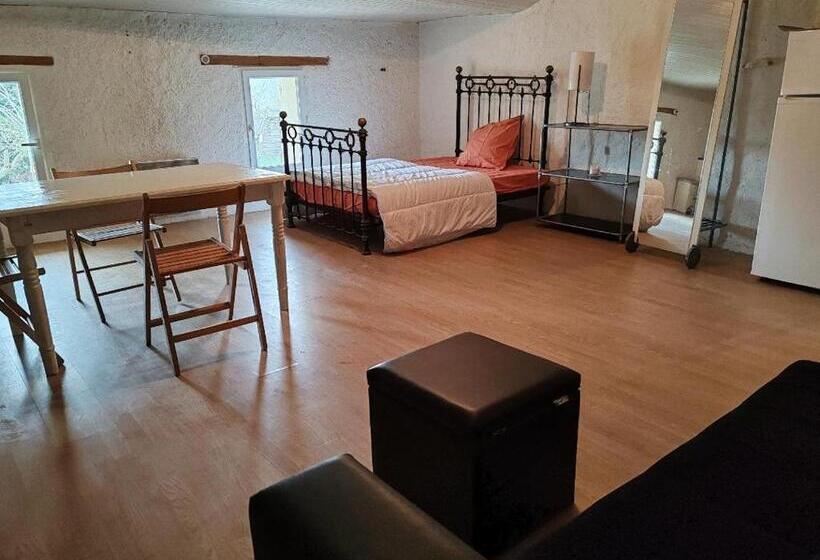 بنسيون Ex Domaine Chandelier Chambre 4