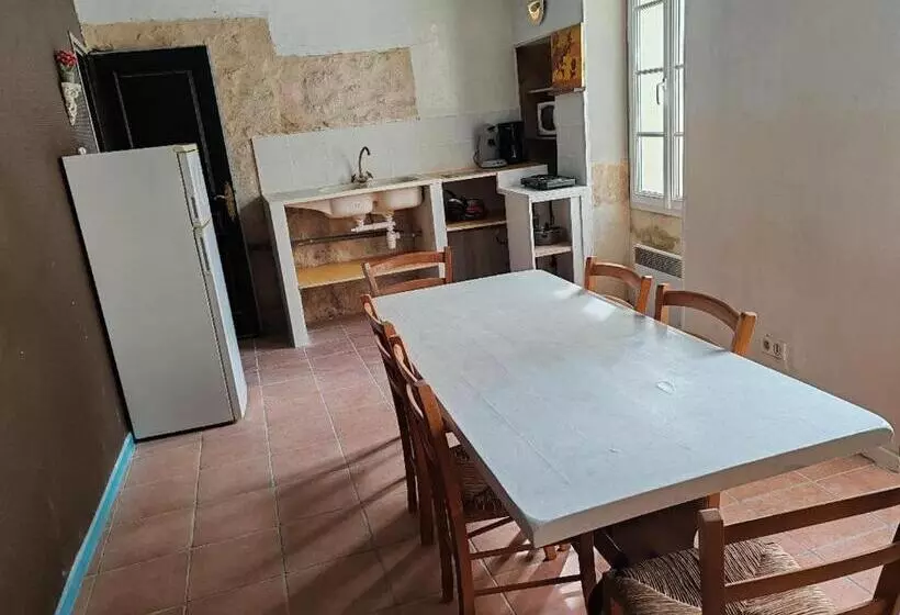 Majatalo Ex Domaine Chandelier Chambre 4