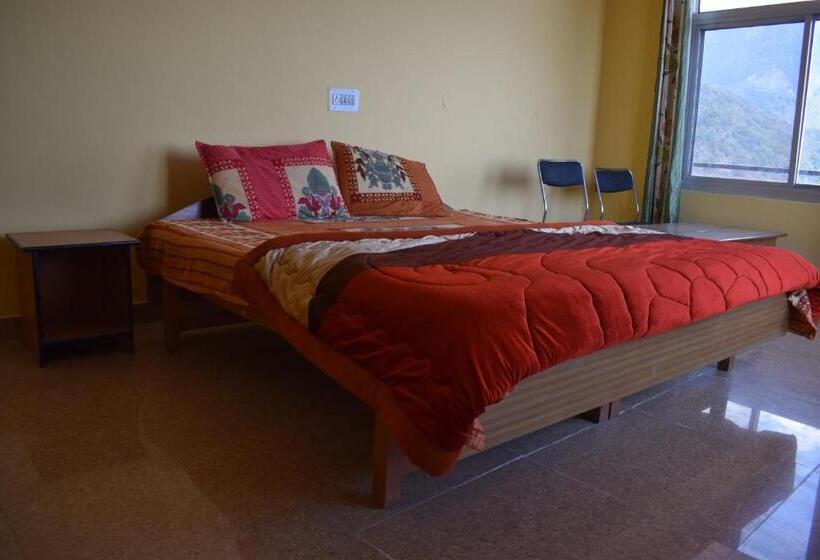 פנסיון Hill Top Guest House And Restaurant