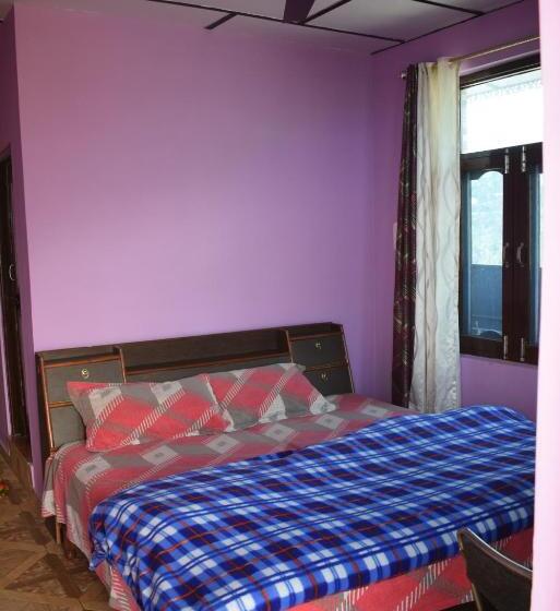 פנסיון Hill Top Guest House And Restaurant