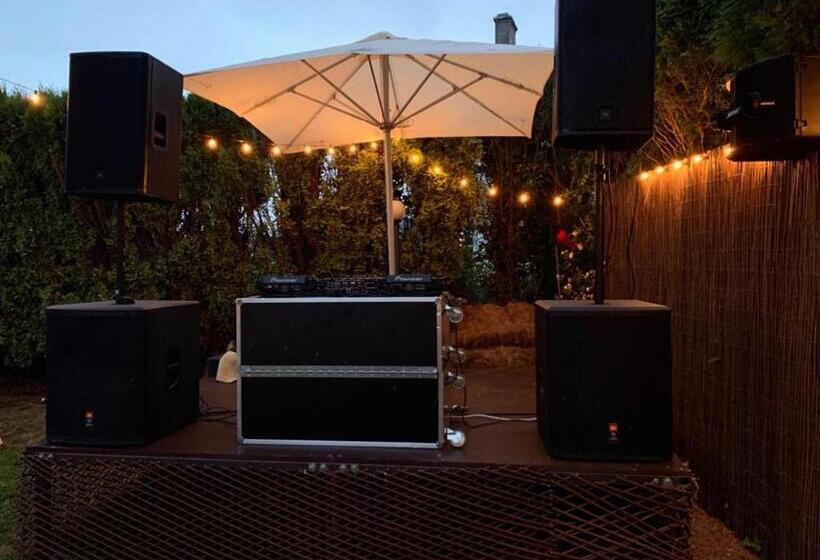 بنسيون Hostal Restaurante Cerqueiro