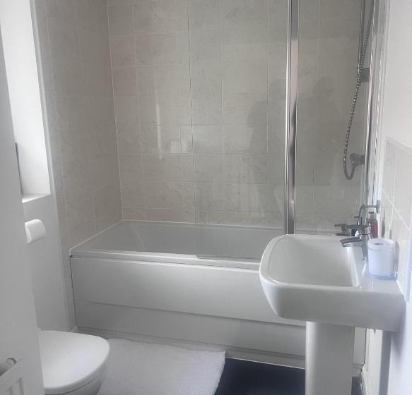 膳宿费 Telford Guest House 1