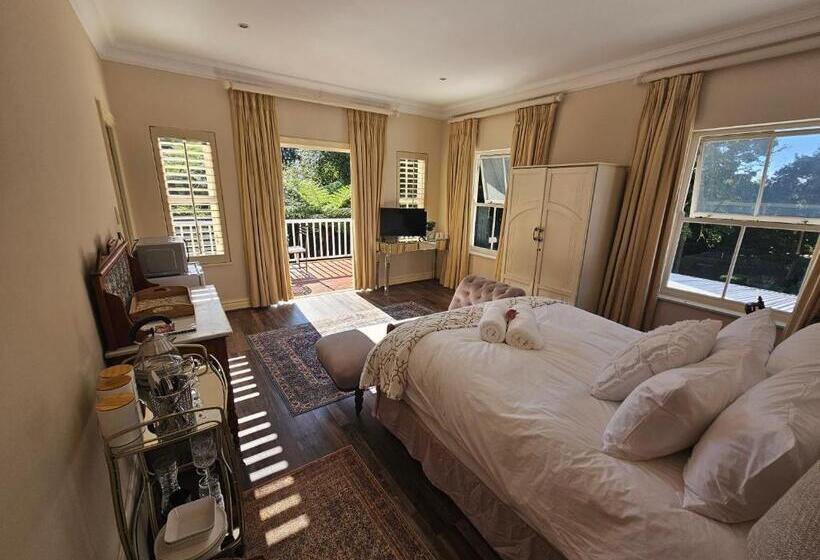 بنسيون The Rose Room