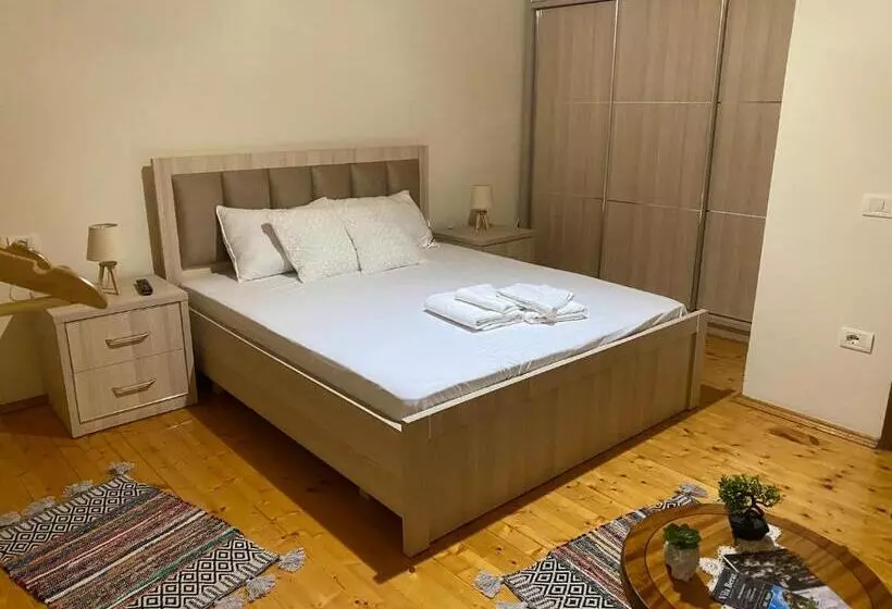ペンション Villa Berat