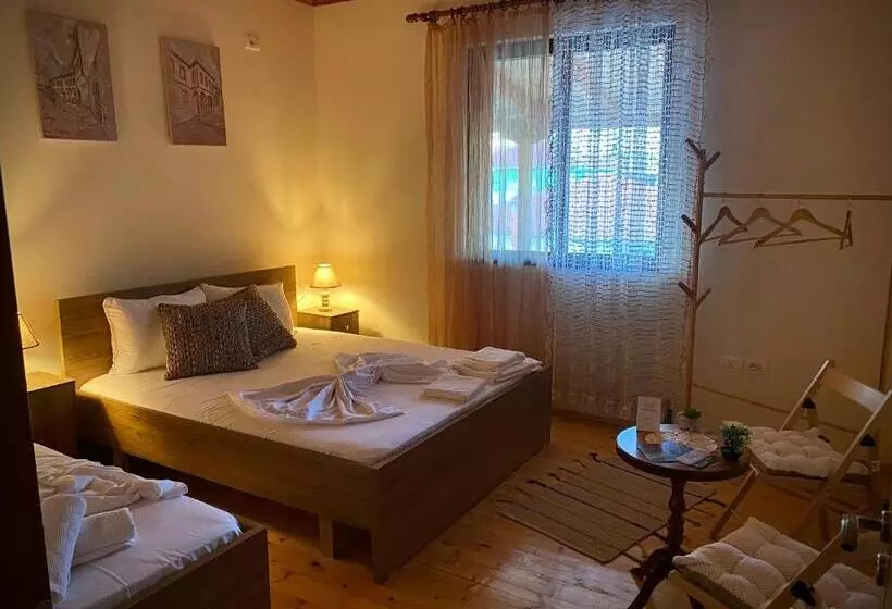 ペンション Villa Berat