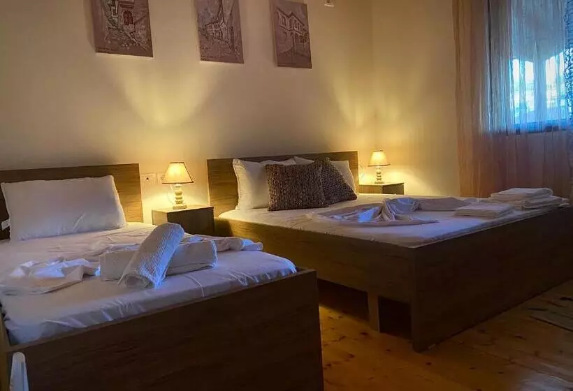 ペンション Villa Berat