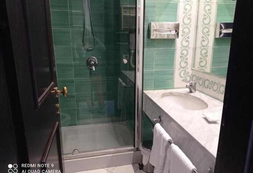 Apartment Hotel Royal Con Balcone E Vista Mare