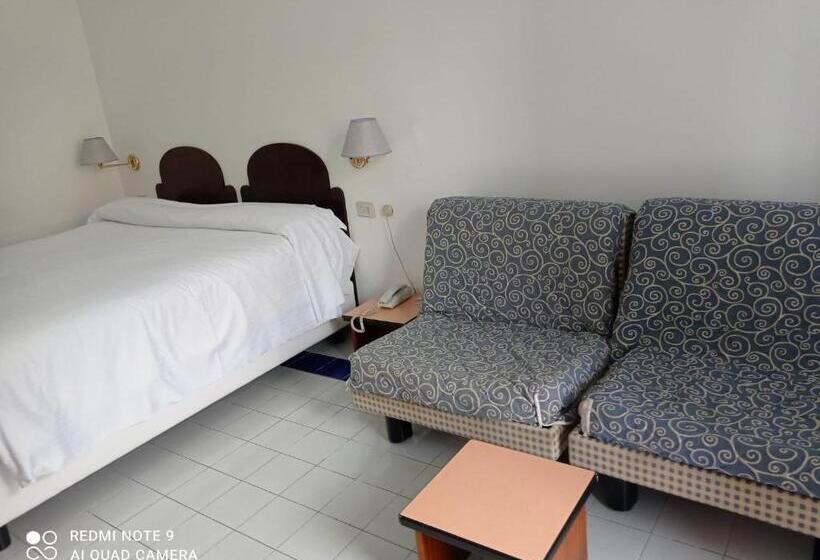 Apartment Hotel Royal Con Balcone E Vista Mare