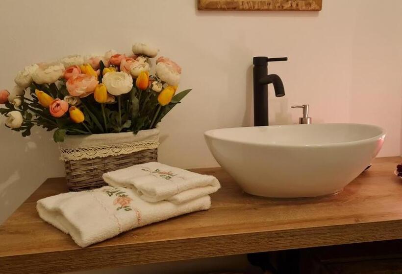 住宿加早餐  Casa Delle Rondini