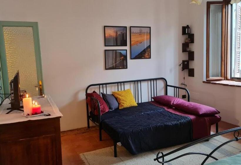 住宿加早餐  Casa Delle Rondini