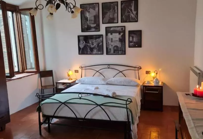 Aamiaismajoitus (B&B) Casa Delle Rondini