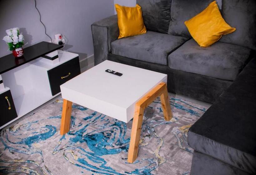 تختخواب و صبحانه Cosy Homes Bomet