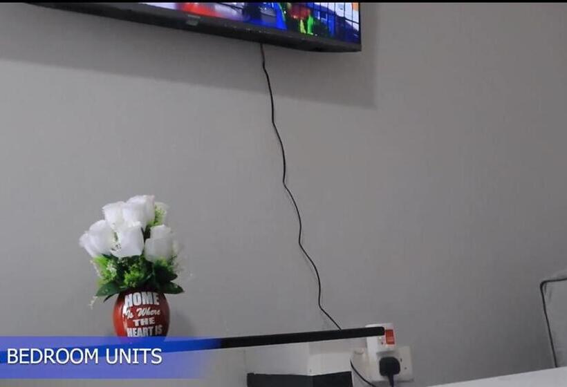 تختخواب و صبحانه Cosy Homes Bomet