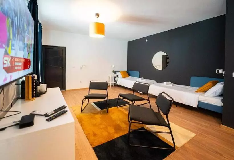 Cozy Nook B&b   Free Private Parking