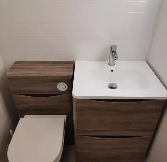 Aamiaismajoitus (B&B) Fairy Bridge Lodge