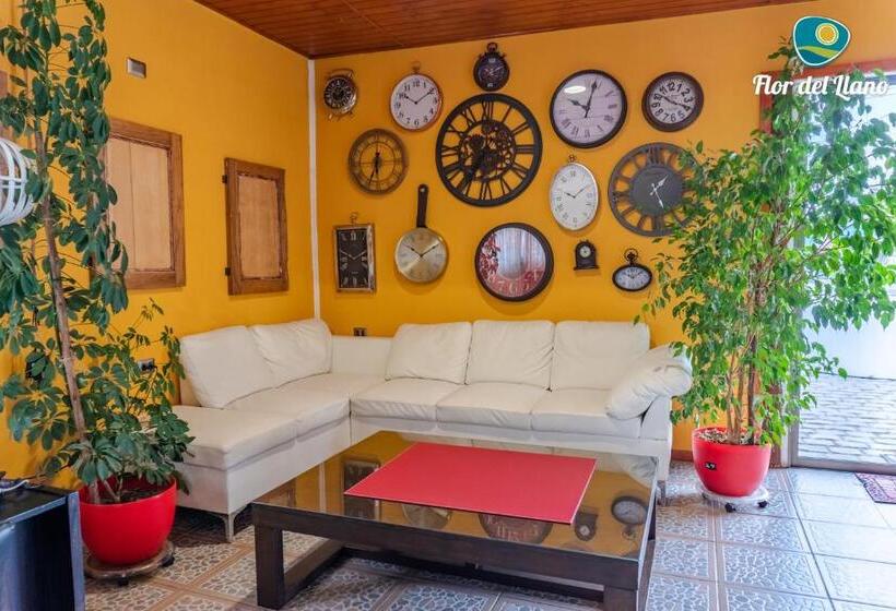 Complejo Deportivo Y Hotelero Flor Del Llano