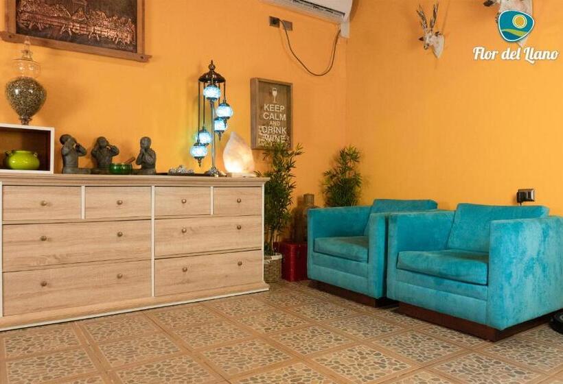 Complejo Deportivo Y Hotelero Flor Del Llano