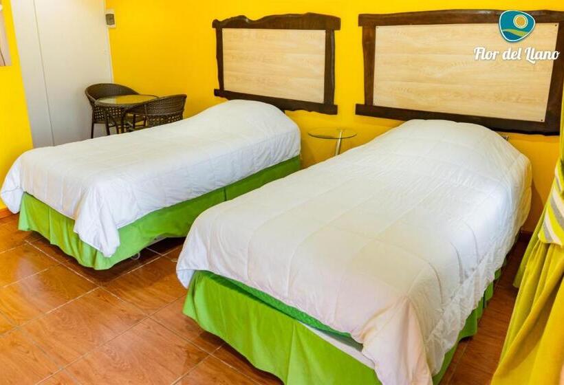 Complejo Deportivo Y Hotelero Flor Del Llano