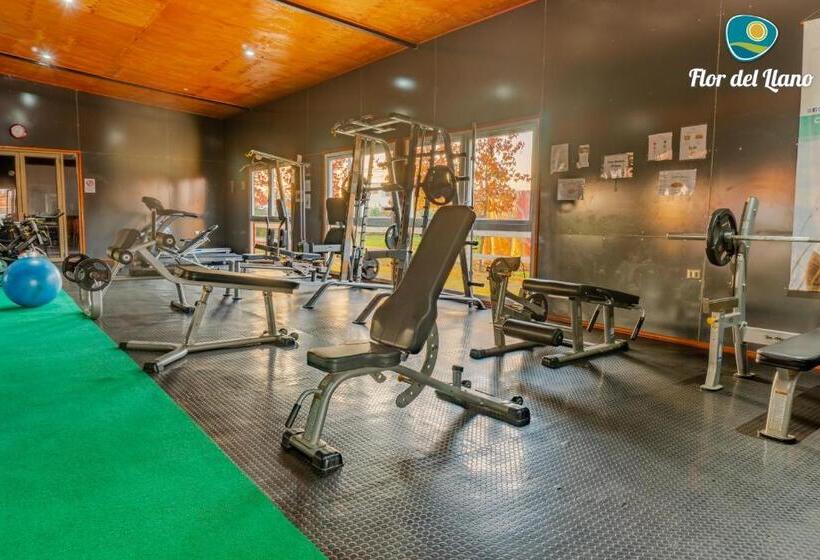 Complejo Deportivo Y Hotelero Flor Del Llano