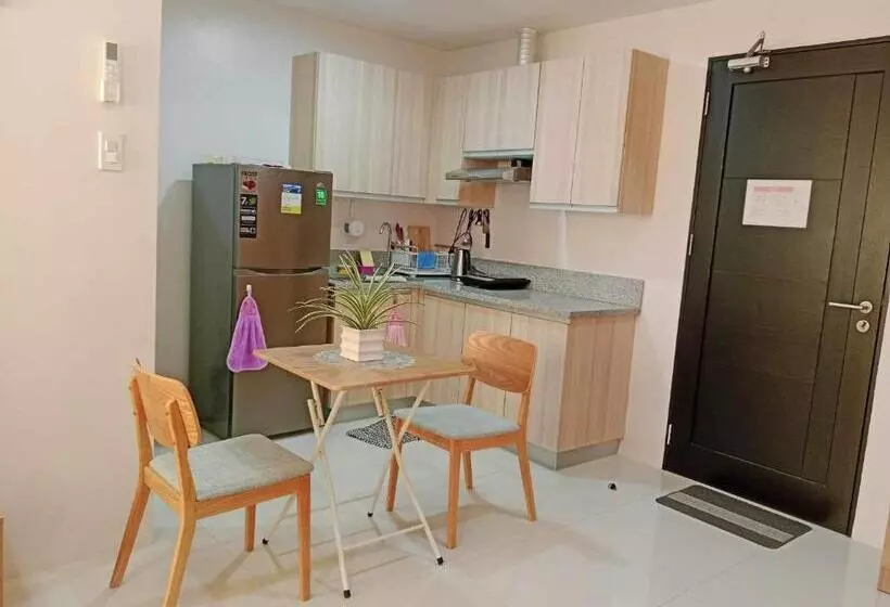 Cozy Studio Unit In A Condominium