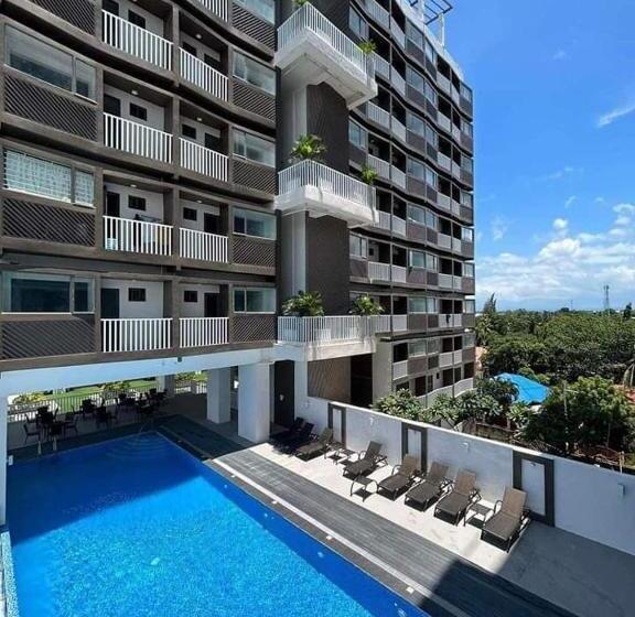 Cozy Studio Unit In A Condominium