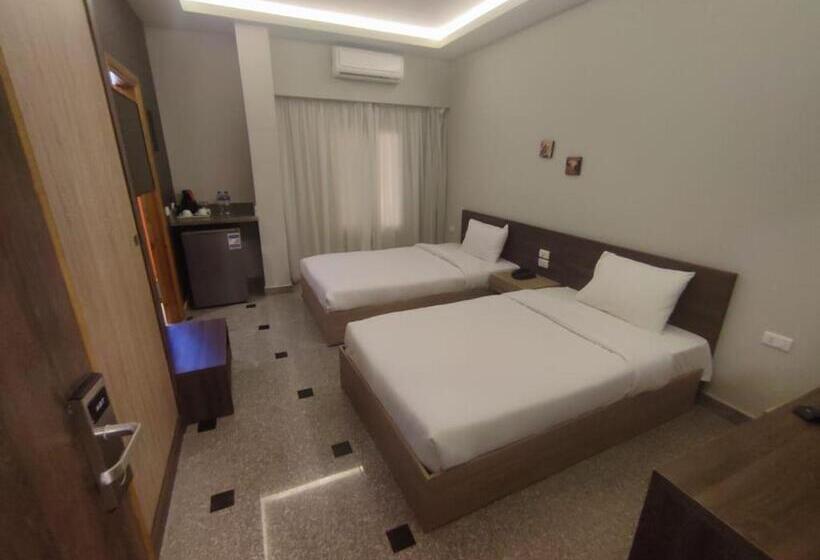 هتل Al Dora Boutique