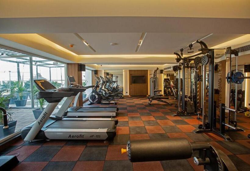 هتل Arista By Ambition