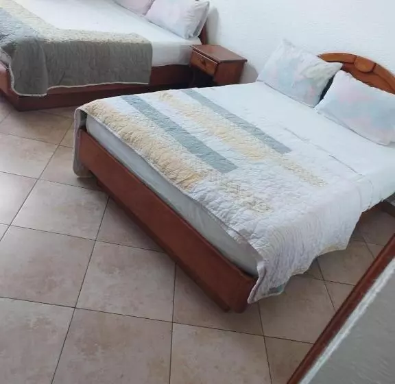 ホテル Canarias Paso Canoas