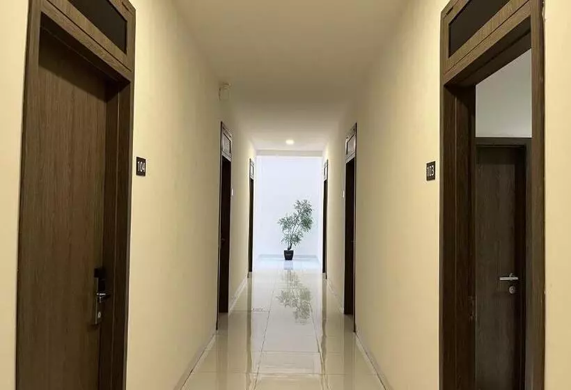 Hotelli Good Day Inn