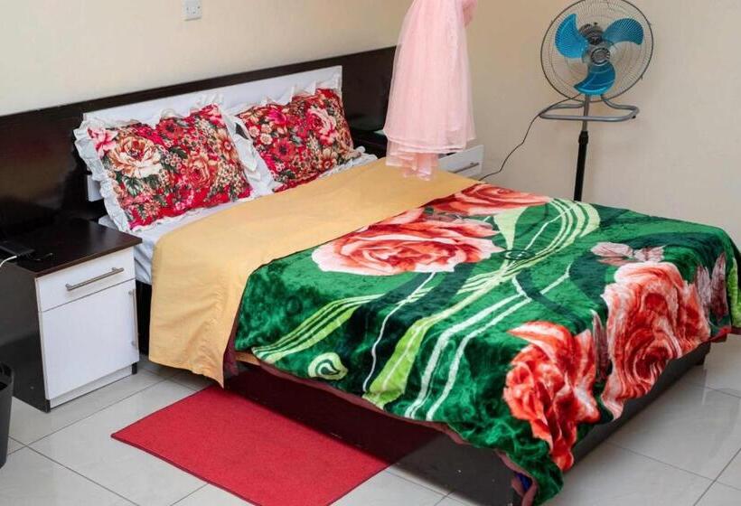 هتل Moments Lodge