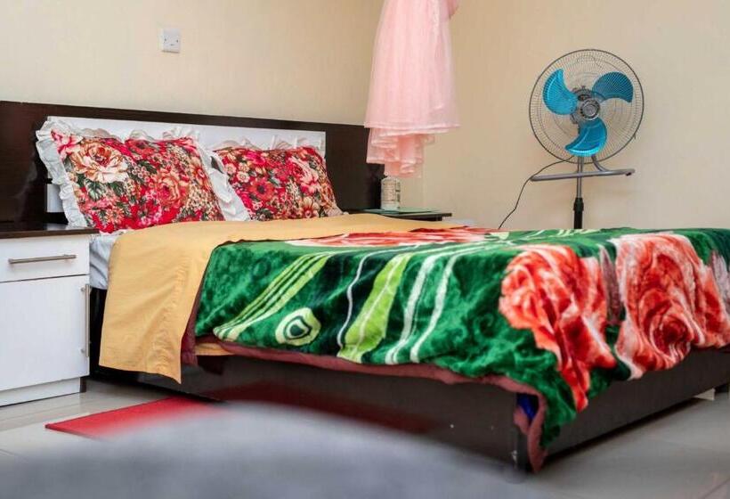 هتل Moments Lodge