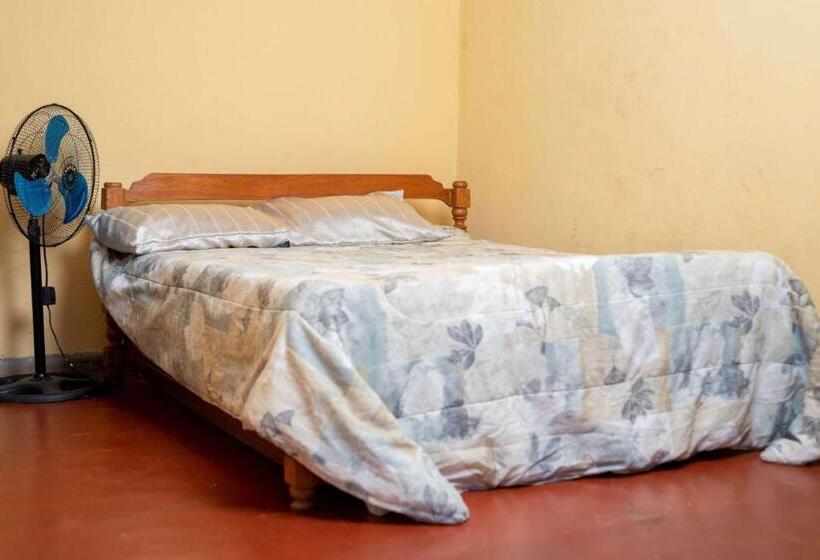 هتل Moments Lodge