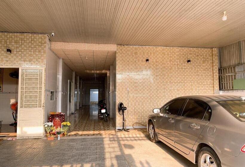 هتل Nhà Nghỉ Tấn Phát