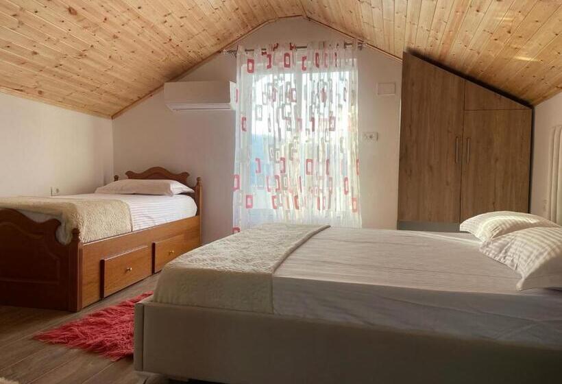 ペンション Guesthouse & Hospitality