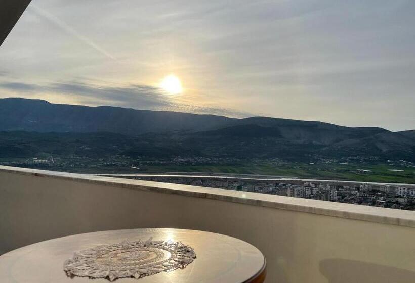 ペンション Guesthouse & Hospitality